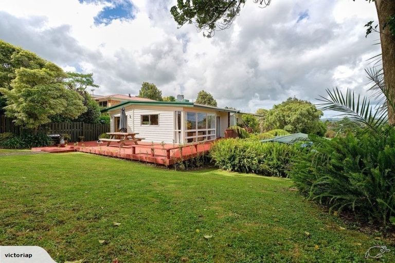 Photo of property in 50 Victoria Avenue, Waiuku, 2123