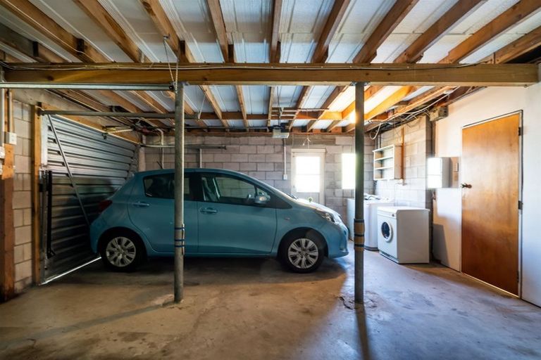 Photo of property in 1/3 Argyle Terrace, Milford, Auckland, 0620