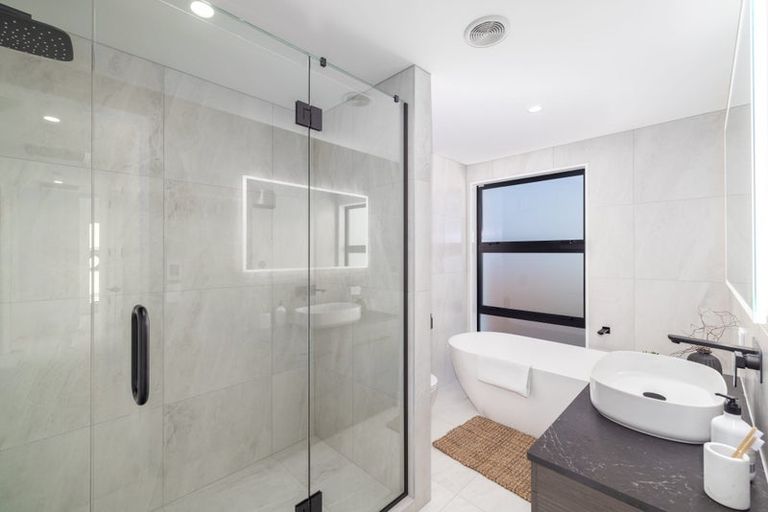 Photo of property in 32 O'connor Place, Burnside, Christchurch, 8053