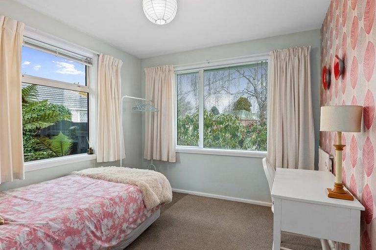 Photo of property in 69 Gregan Crescent, Burnside, Christchurch, 8053