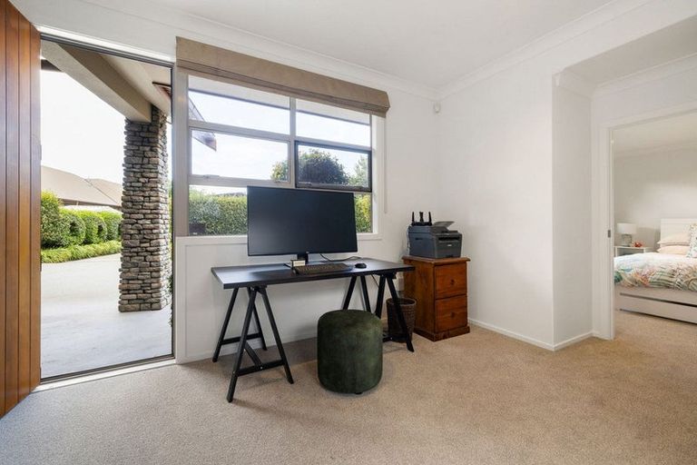 Photo of property in 5 Cooper Crescent, Cambridge, 3434