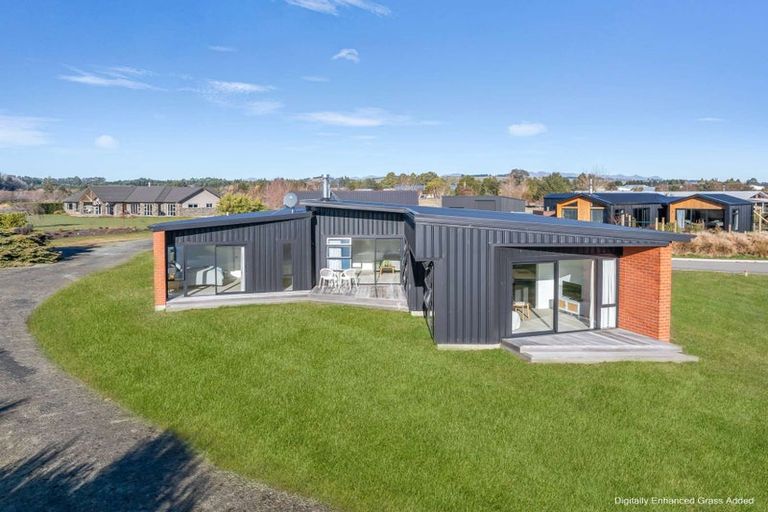 Photo of property in 35 Paton Place, Te Anau, 9600