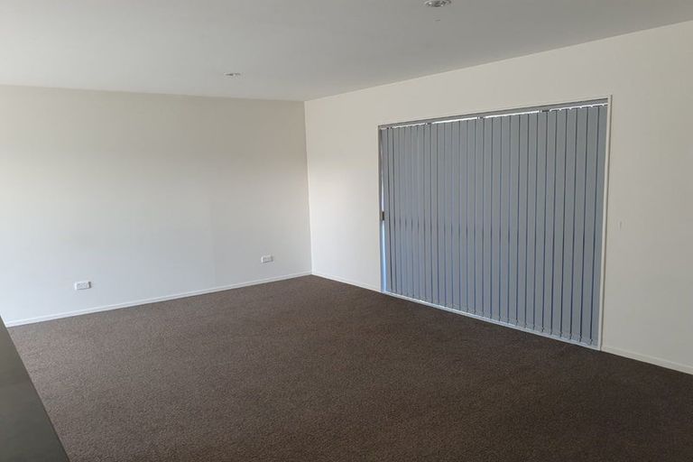 Photo of property in 5 Kotuku Crescent, Takanini, 2112