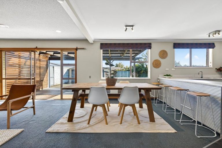 Photo of property in 15 Rata Street, Taradale, Napier, 4112