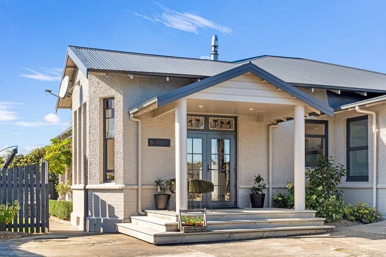 Photo of property in 6 Kerwood Place, Gore, 9710