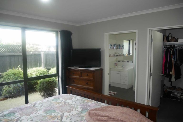 Photo of property in 29 Mataroa Place, Parklands, Christchurch, 8083