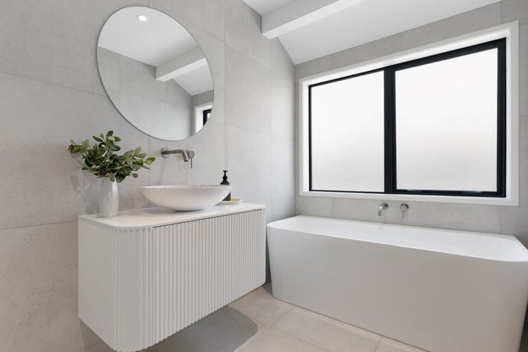 Photo of property in 596 Grenada Street, Papamoa Beach, Papamoa, 3118