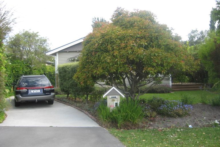 Photo of property in 76 Corson Avenue, Beckenham, Christchurch, 8023