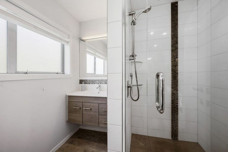 Photo of property in 17 Pukeko Way, Kinloch, Taupo, 3377