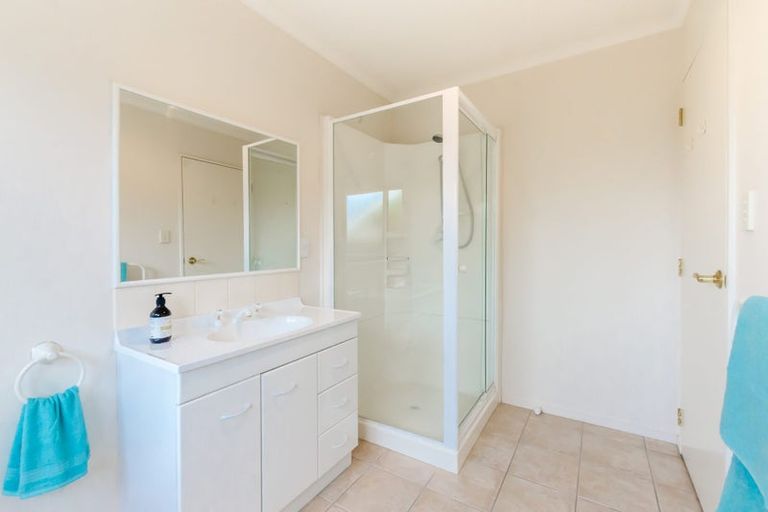 Photo of property in 9 Terry Lane, Paraparaumu Beach, Paraparaumu, 5032