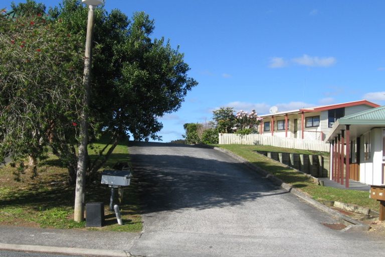 Photo of property in 9 Te Haumi Drive, Paihia, 0200