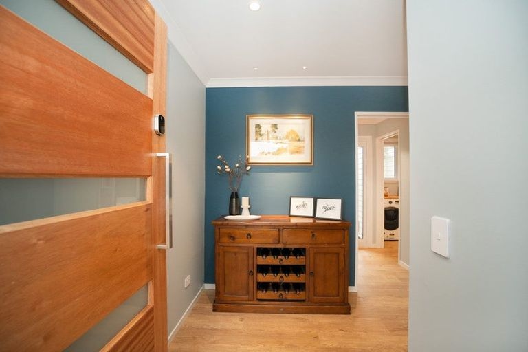 Photo of property in 7 Sovereign Court, West End, Palmerston North, 4410