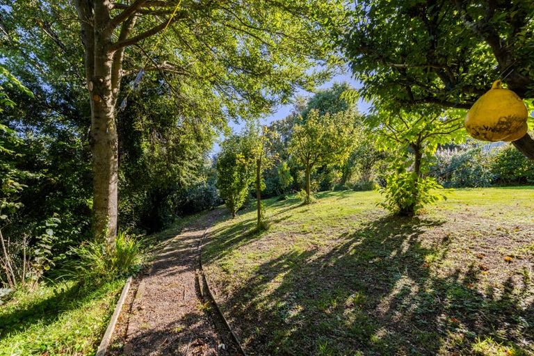 Photo of property in 12 Beaconsfield Road, Portobello, Dunedin, 9014