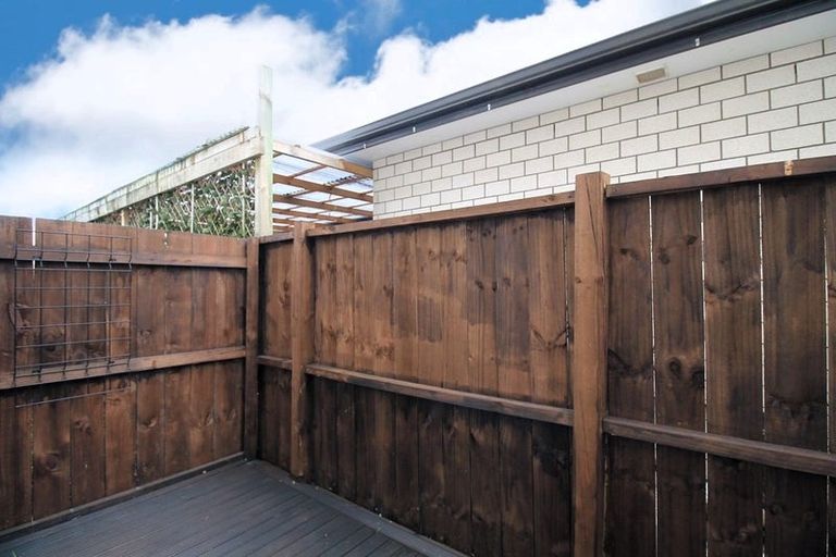 Photo of property in 12a Bliss Court, Takanini, 2110