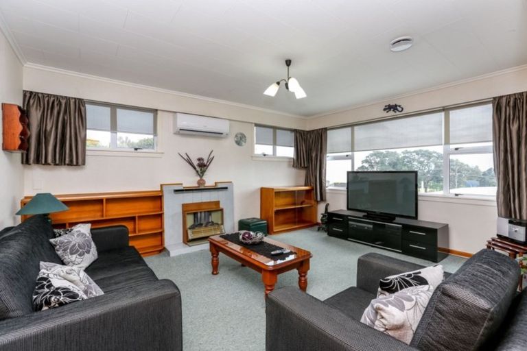 Photo of property in 37b Breakwater Road, Moturoa, New Plymouth, 4310