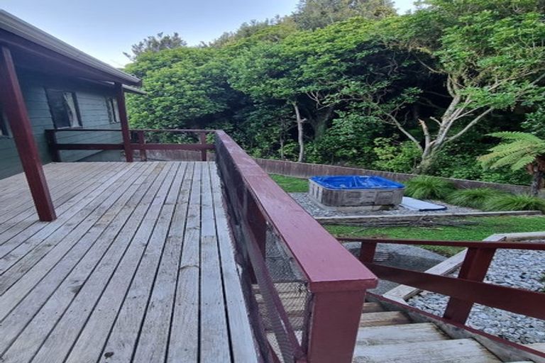 Photo of property in 31a Camellia Terrace, Maungaraki, Lower Hutt, 5010