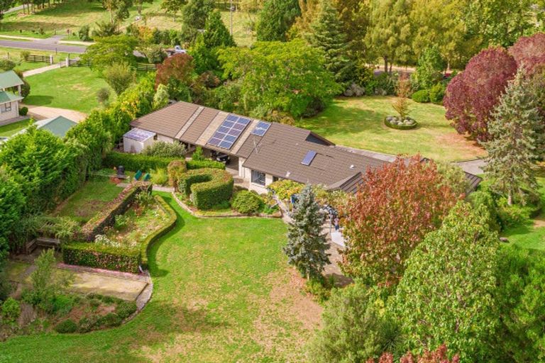 Photo of property in 15 Willow Park Drive, Opaki, Masterton, 5871