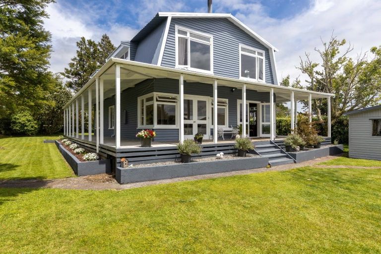 Photo of property in 1358 Mangorei Road, Mangorei, New Plymouth, 4371