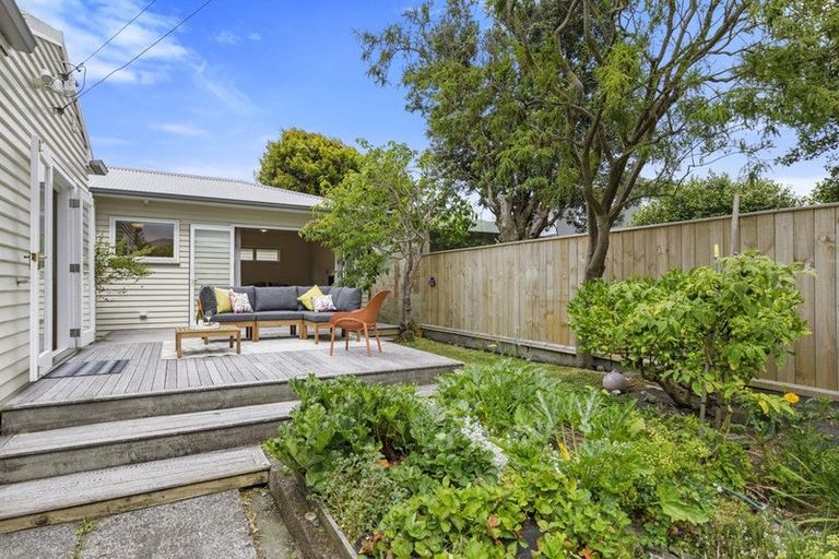 Photo of property in 5 Meadows Avenue, Waiwhetu, Lower Hutt, 5010