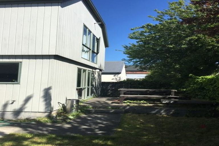 Photo of property in 114b Elizabeth Street, Riccarton, Christchurch, 8041