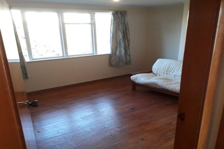 Photo of property in 74-76 Hereford Street, Cannons Creek, Porirua, 5024