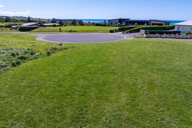 Photo of property in 4 Pukeko Place, Riversdale Beach, Masterton, 5872