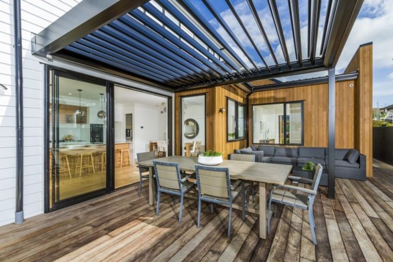 Photo of property in 9 Keel Street, Long Bay, Auckland, 0630