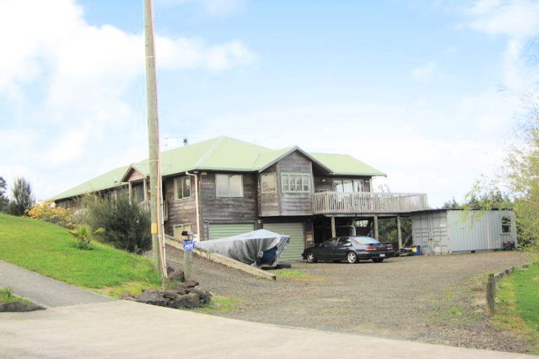 Photo of property in 2a Mcentee Road, Waitakere, Auckland, 0816