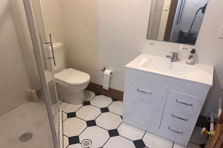 Photo of property in 5 Allenby Terrace, Wellington Central, Wellington, 6011