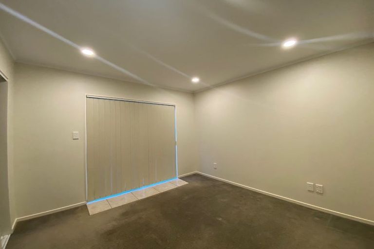 Photo of property in 16 Virginia Street, Henderson, Auckland, 0612
