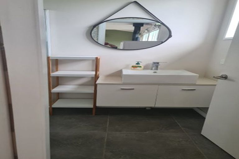 Photo of property in 25a Kent Street, Carterton, 5713