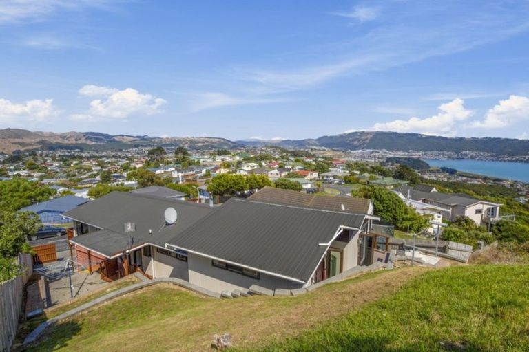 Photo of property in 27 Almora View, Ascot Park, Porirua, 5024