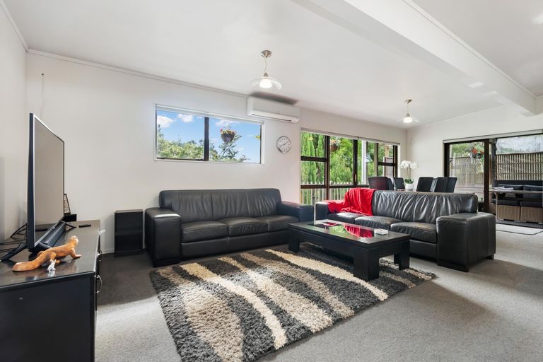 Photo of property in 17 Ward Drive, Opua, 0200