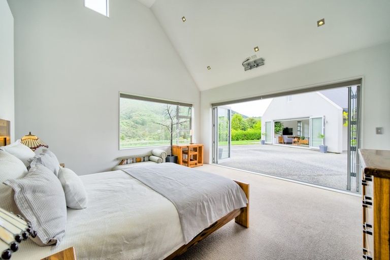 Photo of property in 71 Kirton Drive, Riverstone Terraces, Upper Hutt, 5018