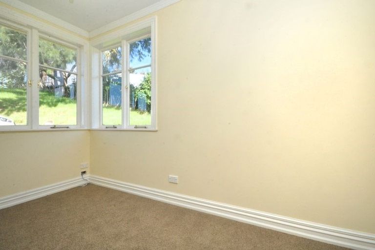 Photo of property in 1742 South Head Road, South Head, Helensville, 0874
