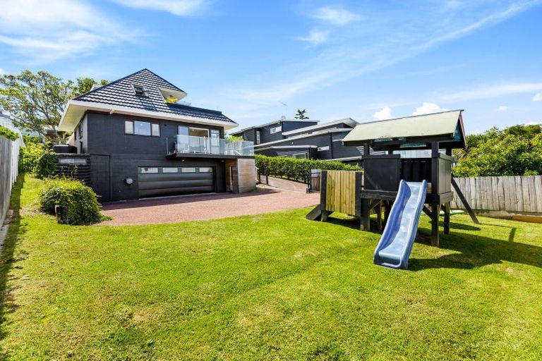 Photo of property in 89 Hebron Road, Waiake, Auckland, 0630