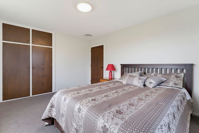 Photo of property in 205 Queenspark Drive, Parklands, Christchurch, 8083