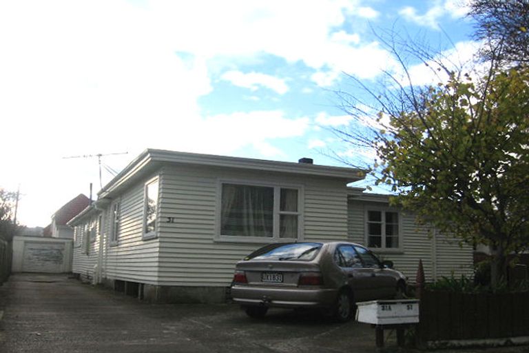 Photo of property in 31 Atiawa Crescent, Waiwhetu, Lower Hutt, 5010