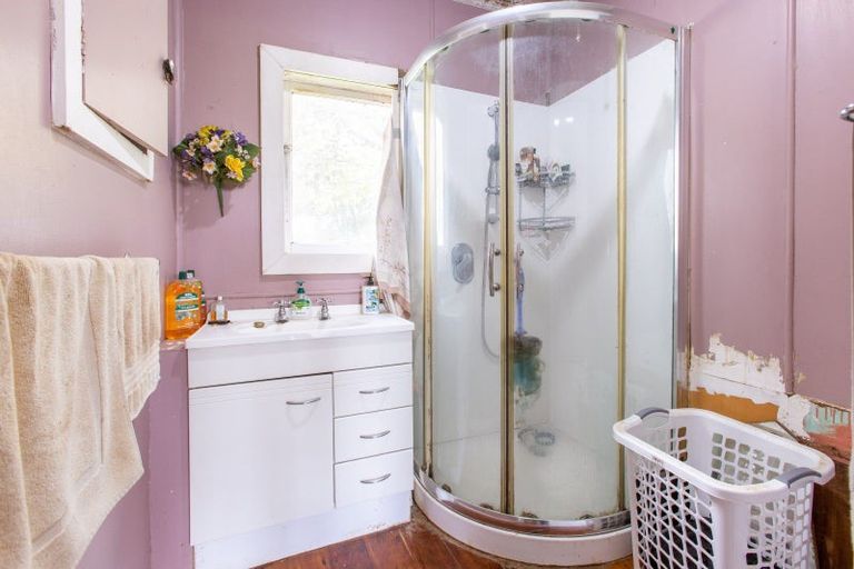 Photo of property in 141 Valley Road, Woodville, 4998