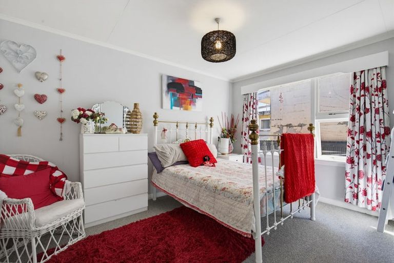 Photo of property in 30c York Street, Picton, 7220