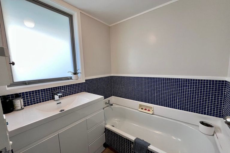Photo of property in 77 View Road, Houghton Bay, Wellington, 6023