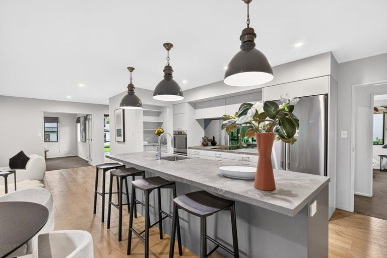 Photo of property in 20b Cambridge Road, Riverhead, 0820