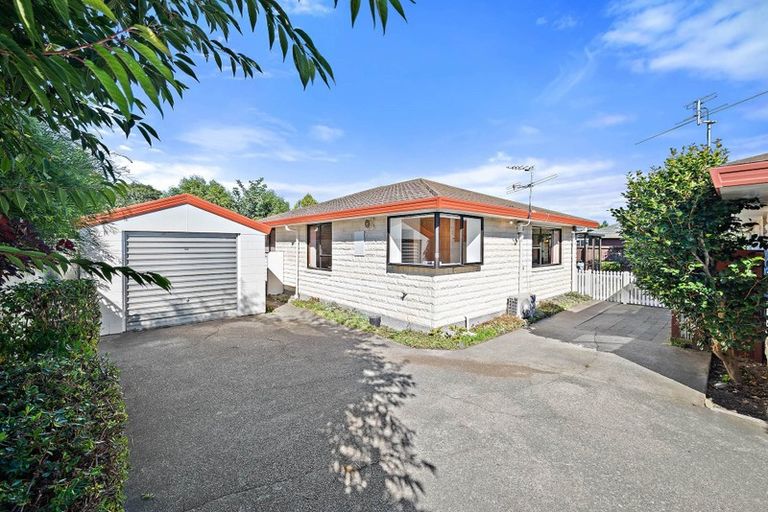 Photo of property in 2/267 Sawyers Arms Road, Bishopdale, Christchurch, 8053