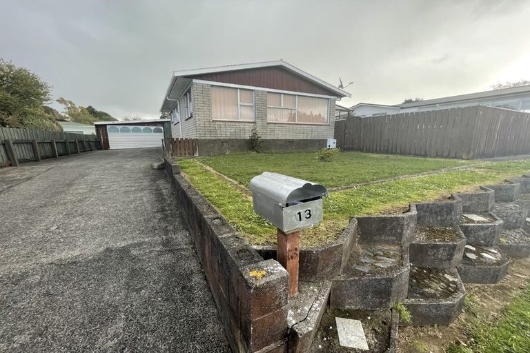 Photo of property in 13 Kowhai Street, Inglewood, 4330