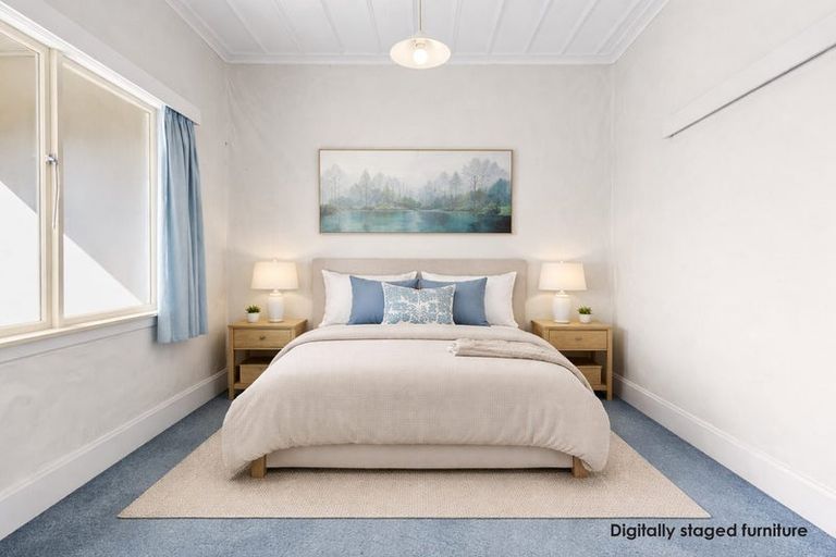 Photo of property in 58 Morley Street, New Plymouth, 4310