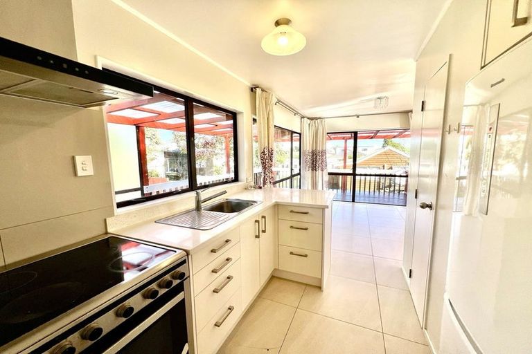 Photo of property in 2/127 Moore Street, Howick, Auckland, 2014