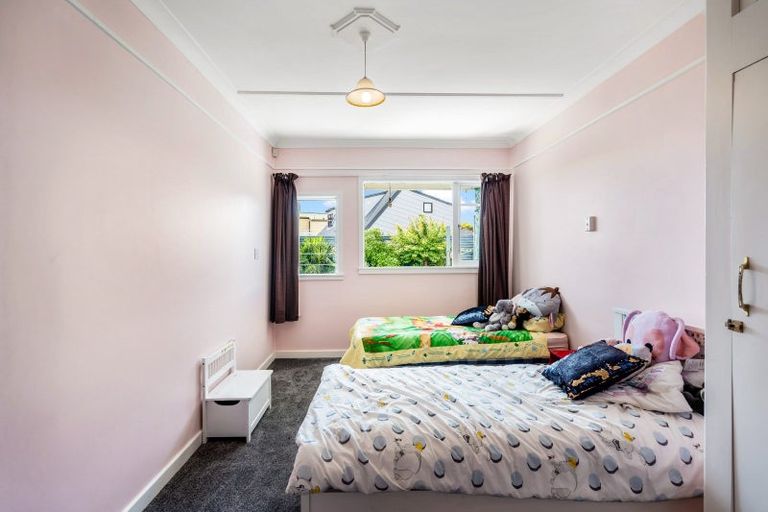 Photo of property in 1202a Heretaunga Street East, Parkvale, Hastings, 4122