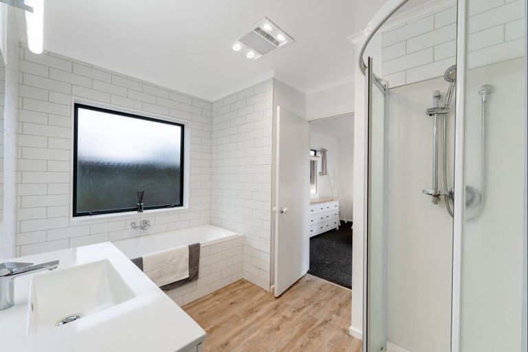 Photo of property in 56 Lotus Avenue, Mount Maunganui, 3116