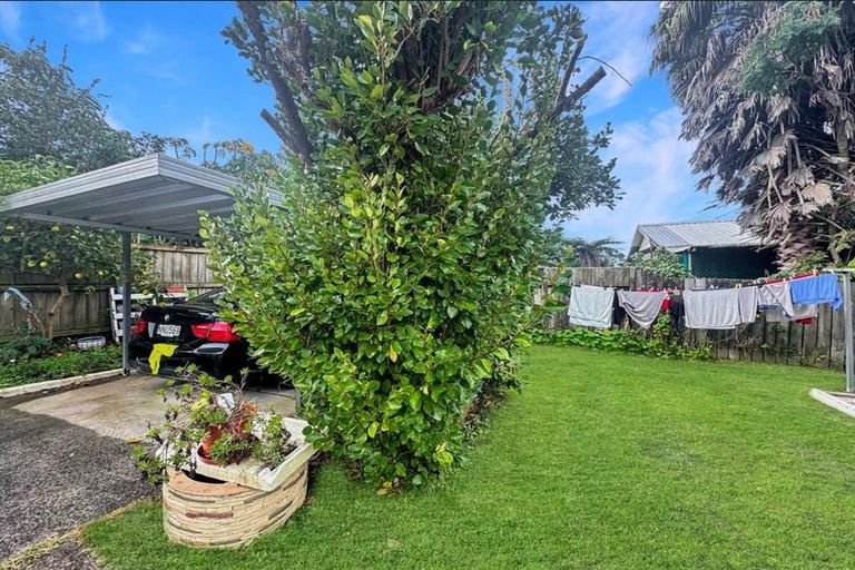 Photo of property in 3/3214 Great North Road, New Lynn, Auckland, 0600