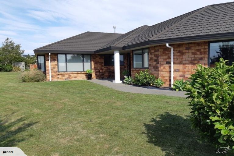 Photo of property in 124 Mt Taylor Drive, Feilding, 4775
